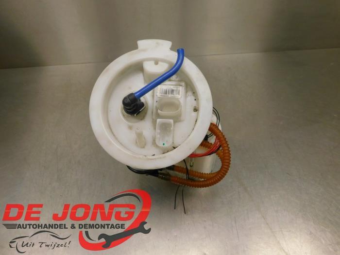 Pompe carburant électrique d'un BMW 1-Serie, Autos : Pièces & Accessoires, Systèmes à carburant, BMW, Utilisé, 3 mois de garantie