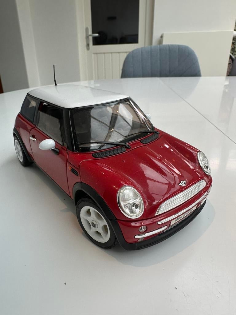 MINI COOPER 1/18 Welly in goede staat, Hobby en Vrije tijd, Ophalen of Verzenden, Zo goed als nieuw, Auto, Welly