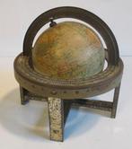 globe en étain ancien dans un support Van Balen Wed. Béchers, Antiquités & Art, Envoi