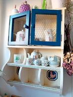 Brocant landelijk wandkastje, Ophalen