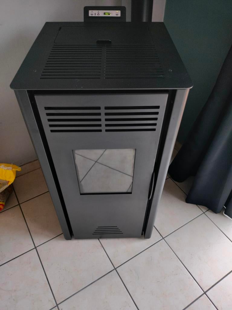 Poêle pellet 7kw invicta, Maison & Meubles, Poêles, Enlèvement