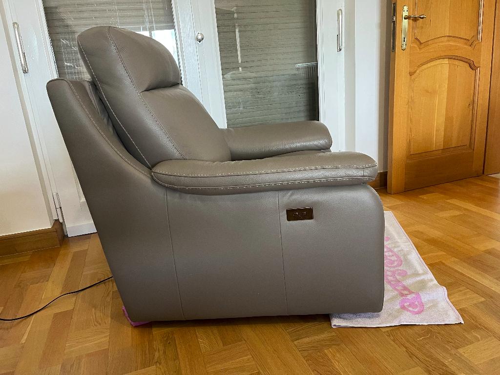Elektrische relaxfauteuil van leer, Ophalen, Nieuw, 75 tot 100 cm, Leer