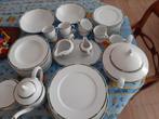 Vaisselle de 62 pièces, Maison & Meubles, Enlèvement, Comme neuf, Service complet
