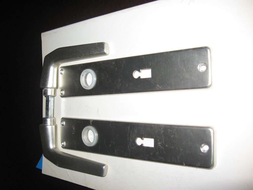 Lot de 13 ensembles de poignées de portes intérieures, Enlèvement, Utilisé, Autres matériaux, Loquet ou Poignée