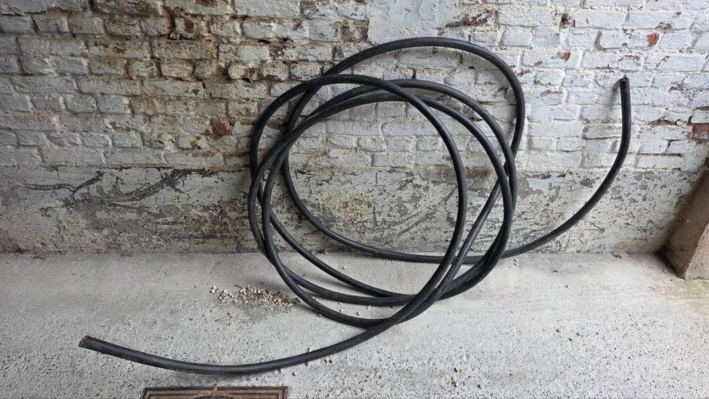 4G25, EXVB, Bricolage & Construction, Enlèvement