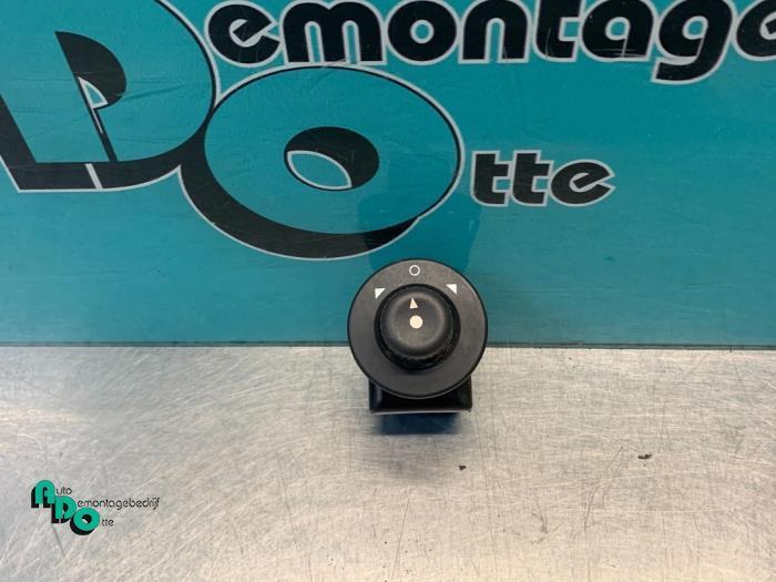 Spiegel Schakelaar van een Peugeot Partner (Partner 08-), Auto-onderdelen, Dashboard en Schakelaars, Peugeot, Gebruikt, 3 maanden garantie