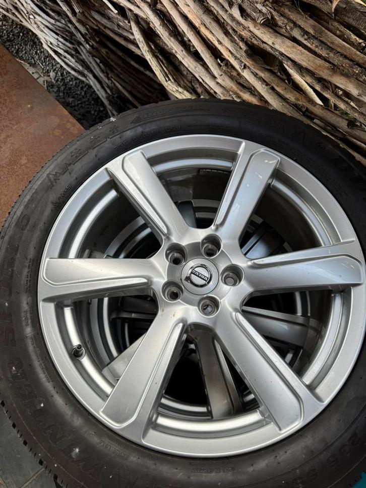 Winterbanden met velgen Volvo XC90 235/55R19, Auto-onderdelen, Banden en Velgen, Banden en Velgen, Winterbanden, 19 inch, 235 mm