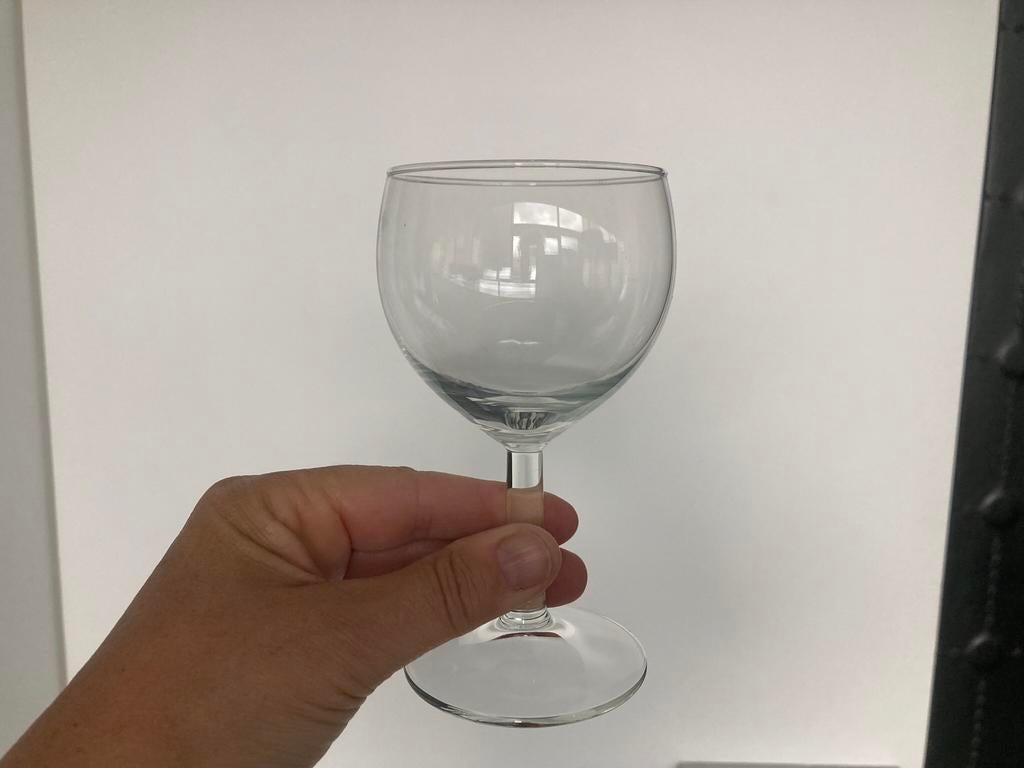 10 ronde wijnglazen, Ophalen, Zo goed als nieuw