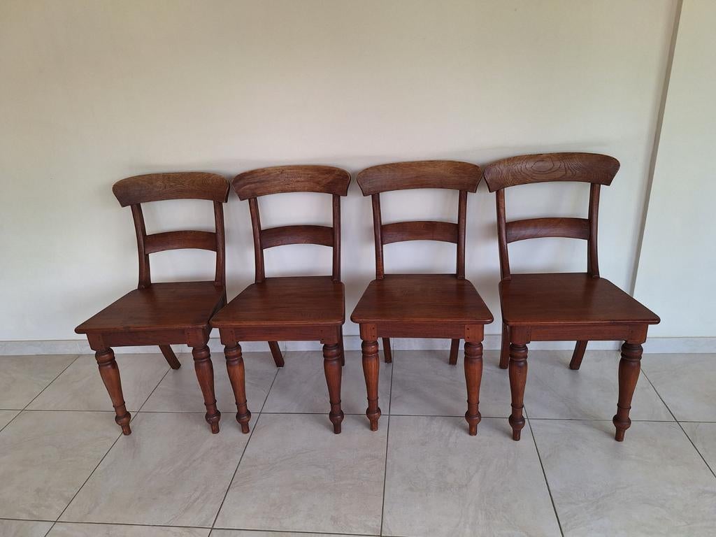 Massief houten stoelen, Ophalen