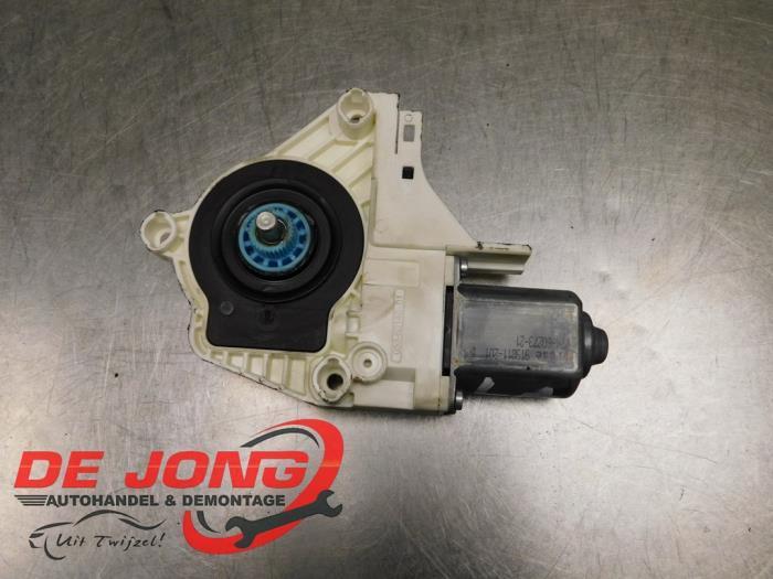 Moteur de vitre portière d'un Volkswagen Touareg, Autos : Pièces & Accessoires, Carrosserie & Tôlerie, Volkswagen, Utilisé, 3 mois de garantie