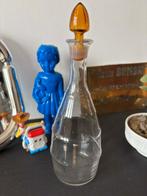 grande carafe en verre et son bouchon orangé vintage, Antiquités & Art, Enlèvement ou Envoi