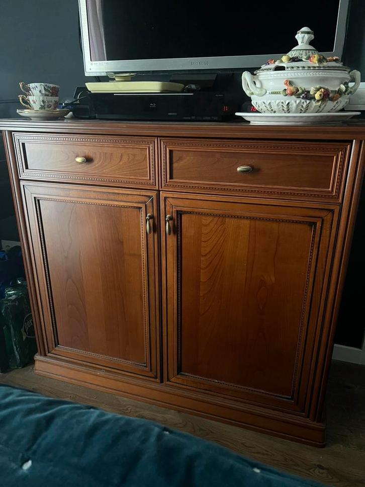 Commode «Joconda» noyer, Maison & Meubles, Armoires | Commodes, Comme neuf, Enlèvement