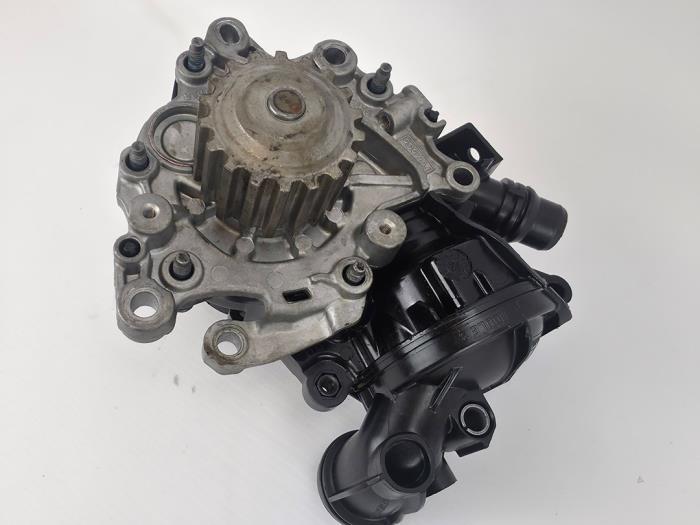 Pompe à eau d'un Ford Transit Connect, Autos : Pièces & Accessoires, Climatisation & Chauffage, Ford, Utilisé, 3 mois de garantie