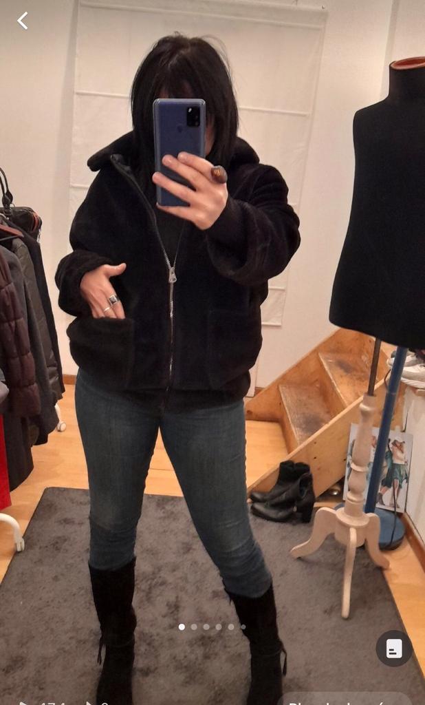 Lily 💜💙Massage pause anti -stress(50+) 1h, Services & Professionnels, Bien-être | Masseurs & Salons de massage, Massage relaxant