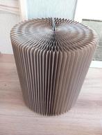 Plooibaar poefje in karton, Ophalen