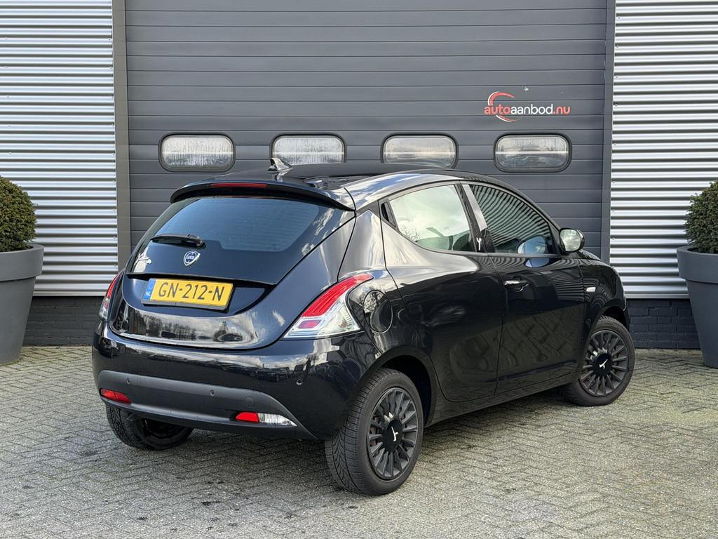 Lancia Ypsilon 0.9 TwinAir Elefantino Plus | Airco | Parkeer, Auto's, Voorwielaandrijving, 4 zetels, Gebruikt, Elektrische ramen