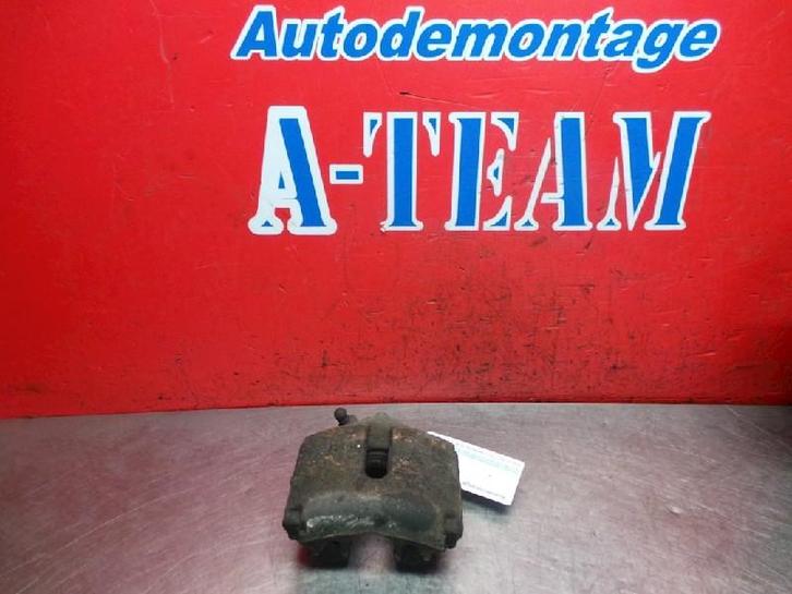 REMKLAUW RECHTS VOOR Volkswagen Touran (1T1 / T2), Auto-onderdelen, Remmen en Aandrijving, Volkswagen, Gebruikt