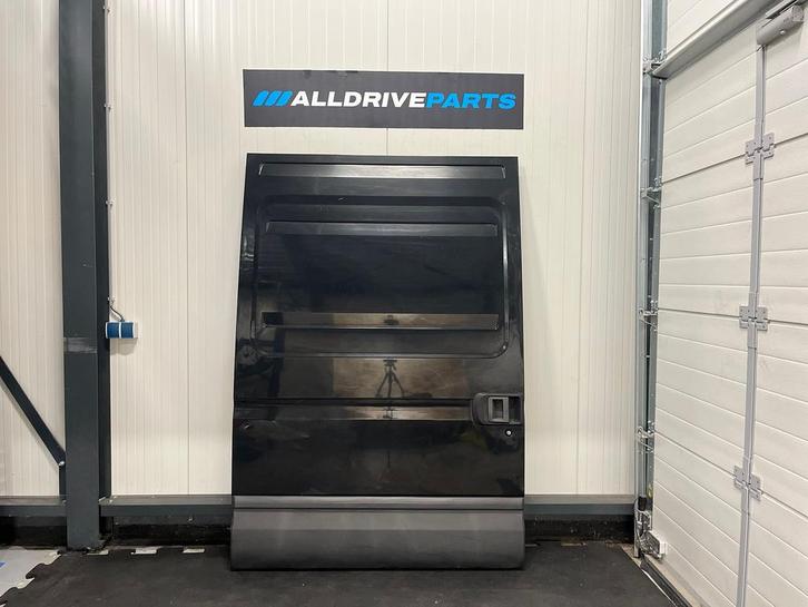 Schuifdeur rechts Iveco Daily 3 Zwart H2 / L2 3803522, Auto-onderdelen, Carrosserie, Deur, Rechts, Gebruikt, Ophalen of Verzenden