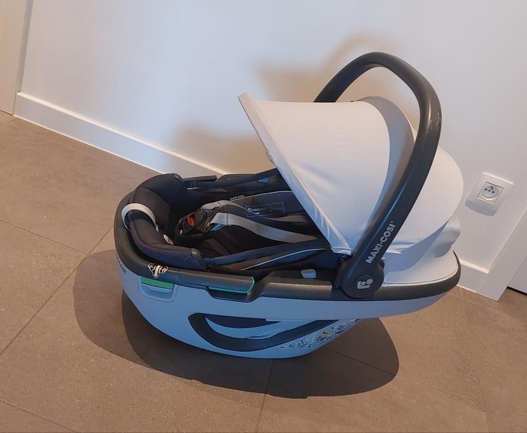 Maxi Cosi Coral met uitneembaar draagmandje en incl regenhoe, Enfants & Bébés, Sièges auto, Enlèvement, Utilisé, Maxi-Cosi