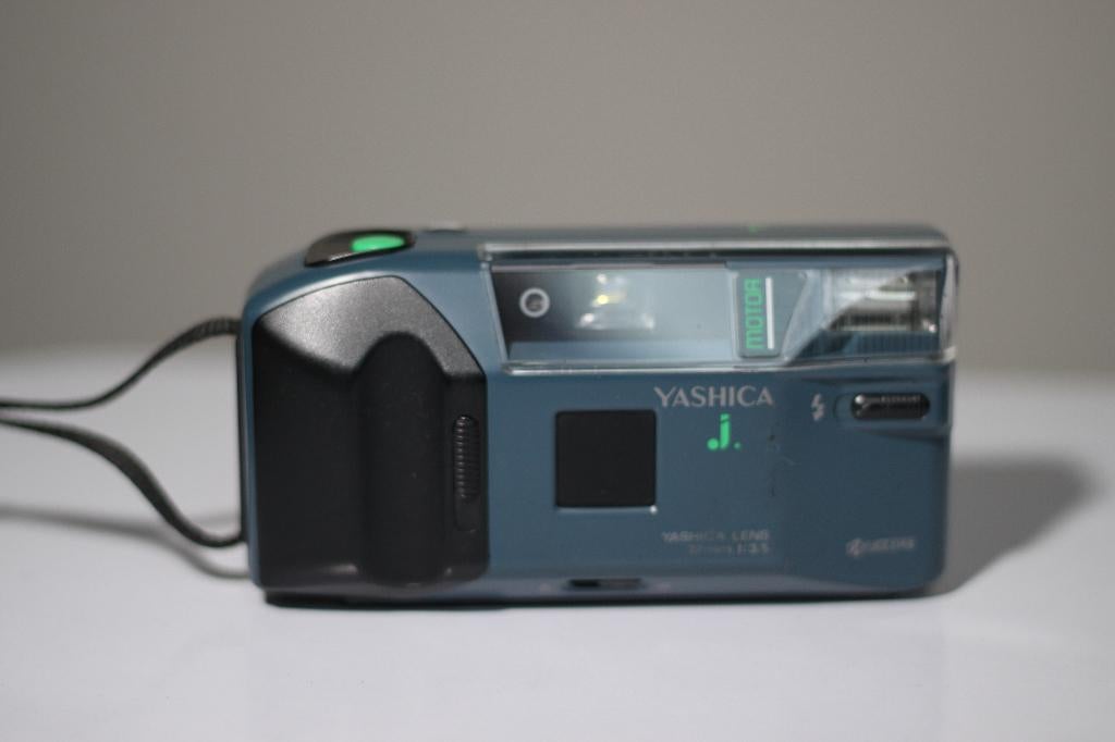 Te koop Yashica AF J2, Ophalen, Zo goed als nieuw, Compact, Overige Merken