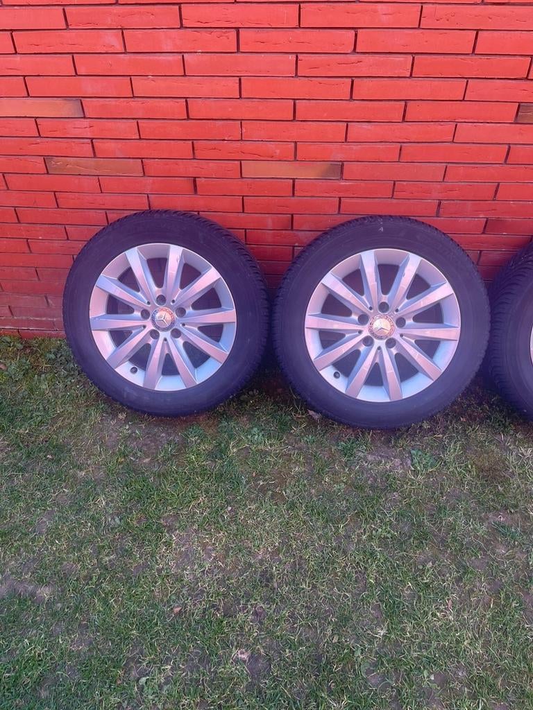 16 inch Originele Mercedes B A C klasse velgen en goede band, Pneus et Jantes, 4 Saisons, 16 pouces, 205 mm