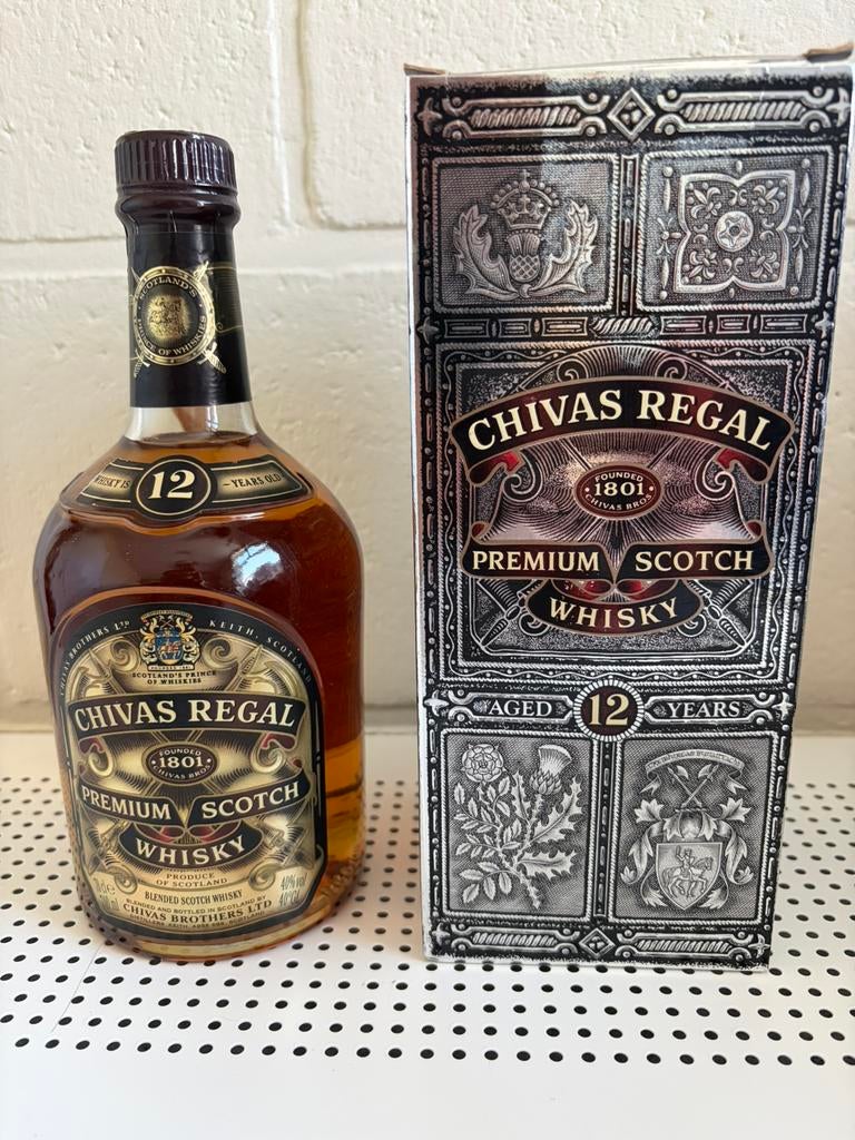 Chivas Regal 12 year old jaren 80 (old Scotch whisky), Verzamelen, Wijnen, Ophalen of Verzenden, Zo goed als nieuw
