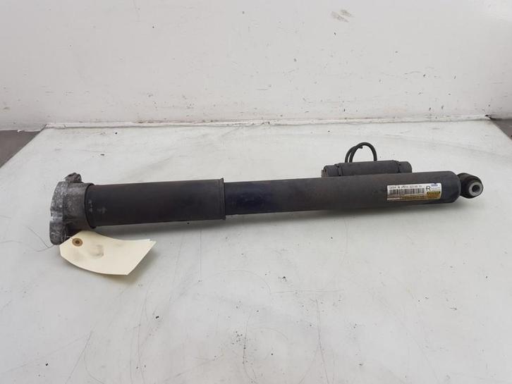 AMORTISSEUR ARRIÈRE DROIT C (W205) (|A2053208630|), Autos : Pièces & Accessoires, Suspension & Châssis, Mercedes-Benz, Utilisé