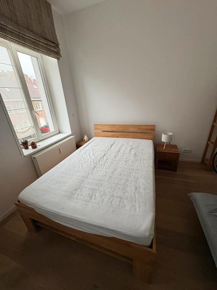 Lit avec sommier à lattes et tables de chevet (+matelas), Maison & Meubles, Chambre à coucher | Lits, Deux personnes, 200 cm, Bois