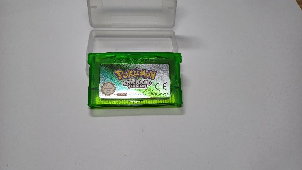 [GBA] Pokémon Emerald, Neuf, Enlèvement ou Envoi, 1 joueur, Jeu de rôle (Role Playing Game)