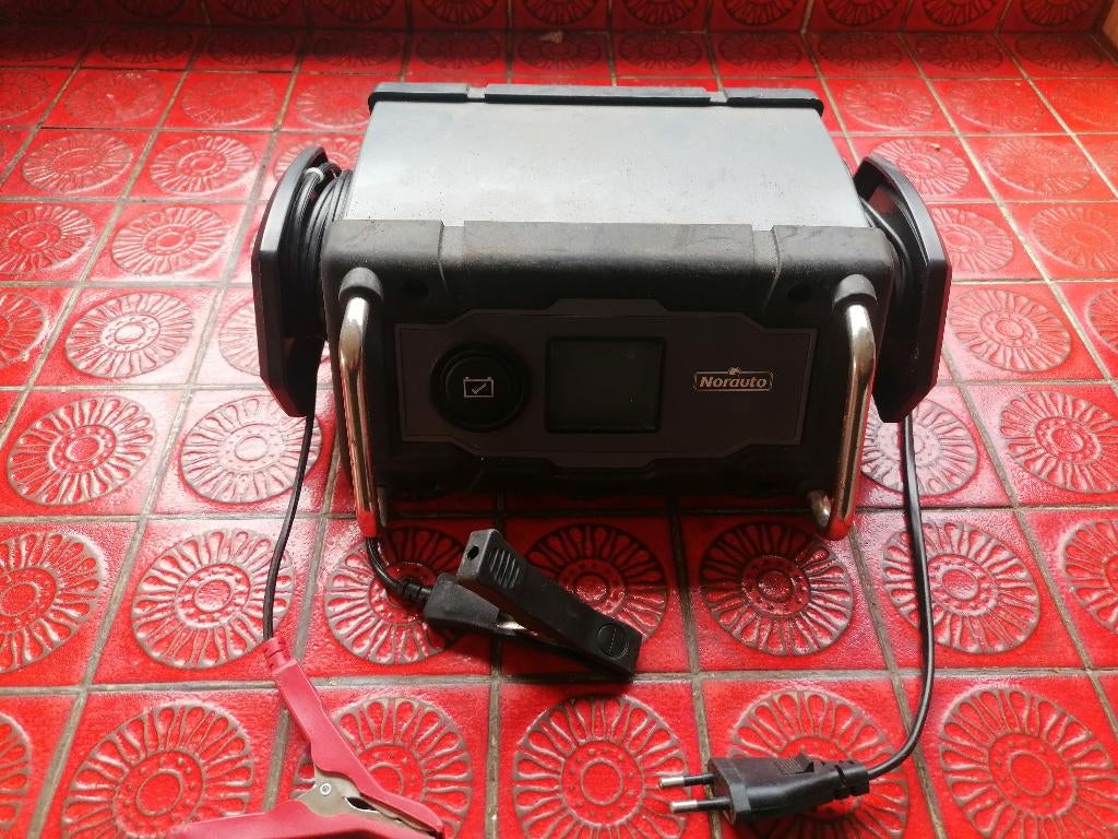 Chargeur de voiture norauto 6a, Enlèvement