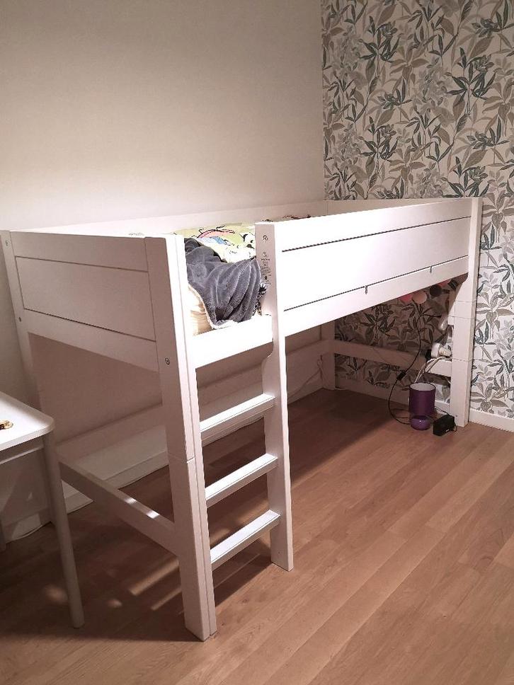 Lit semi-mezzanine LIFETIME Kidsroom + matelas latex, Enfants & Bébés, Chambre d'enfant | Lits, Comme neuf, 180 cm ou plus, 100 cm ou plus