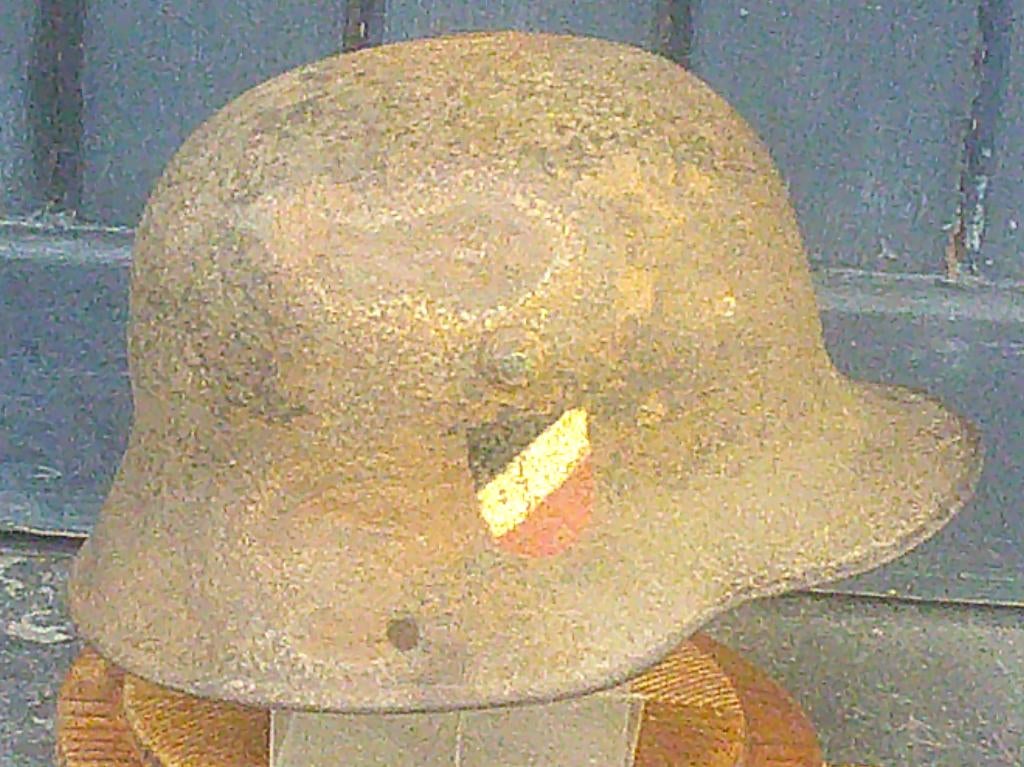 Bombe de casque allemand WW1 dénichée en Belgique en 1964, Verzamelen, Militaria | Algemeen, Landmacht, Helm of Baret, Verzenden