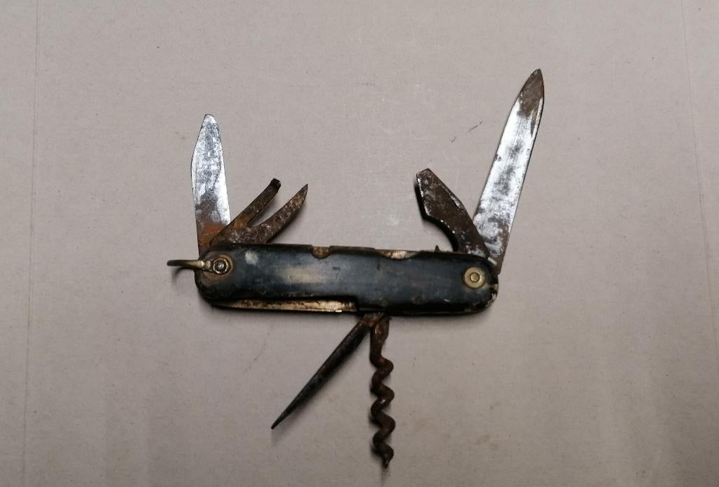 Eeuwenoud mes voor meerdere gereedschappen, Verzenden, Gebruikt