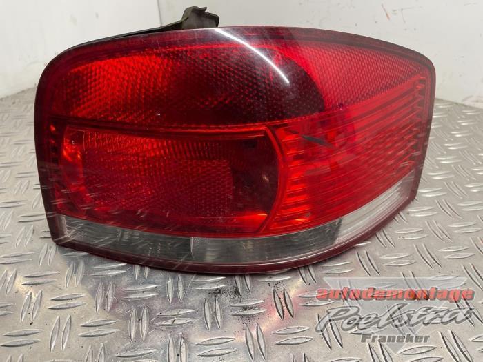 Feu arrière droit d'un Audi A3, Autos : Pièces & Accessoires, Éclairage, Audi, Utilisé, 3 mois de garantie, Enlèvement ou Envoi