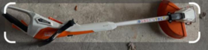 STIHL FSA45 trimmer, Tuin en Terras, Grastrimmers, Zo goed als nieuw, Accu, 10 tot 30 cm, Ophalen
