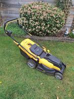 Grasmaaier trimmer en haagschaar 3 in eens, Tuin en Terras, Grasmaaiers, Ophalen, Cirkelmaaier, Gebruikt, Elektrische grasmaaier