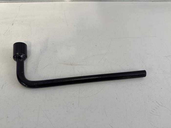 Wielmoersleutel van een Mercedes Citan, Auto-onderdelen, Overige Auto-onderdelen, Mercedes-Benz, Gebruikt, 3 maanden garantie