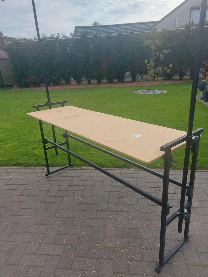 Dj booth tafel + lichtstatief in één, Muziek en Instrumenten, Dj-sets en Draaitafels, Ophalen
