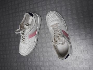 Hampton Bays - witte sneakers - maat 40 disponible aux enchères