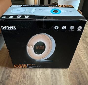 Radioréveil lumineux Denver CRL-340 disponible aux enchères