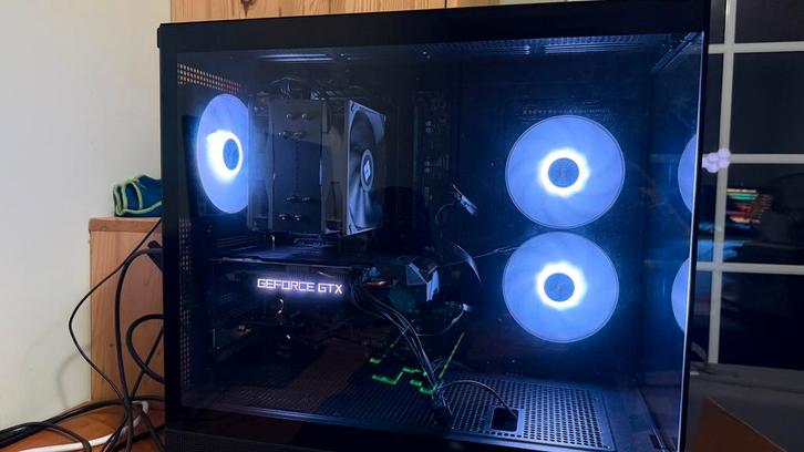 Budget gaming pc, Computers en Software, Desktop Pc's, Zo goed als nieuw, 3 tot 4 Ghz, HDD, SSD, 16 GB, Met videokaart, Gaming