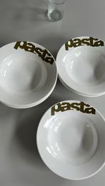8 grote pastaborden van trendy&cosy, Huis en Inrichting, Keuken | Servies, Ophalen, Gebruikt, Bord(en)
