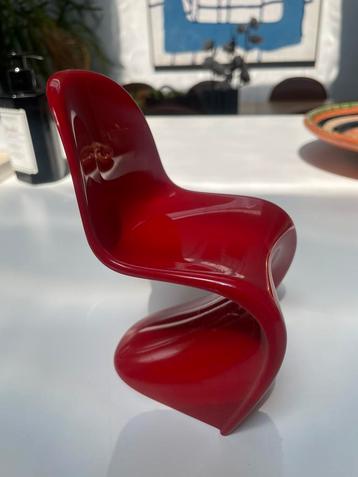 Vitra miniatuur panton chair, Enlèvement
