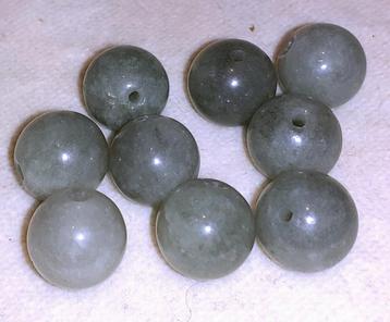 lot kralen 9 grijze jade 10mm