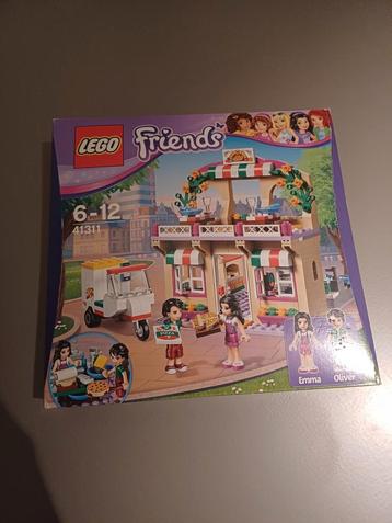 Lego friends beschikbaar voor biedingen