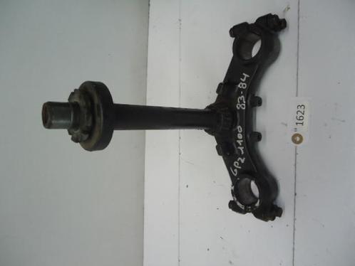 GPZ1100 1983 - 1984 Kawasaki T-stuk D1-33789, Motoren, Onderdelen | Kawasaki
