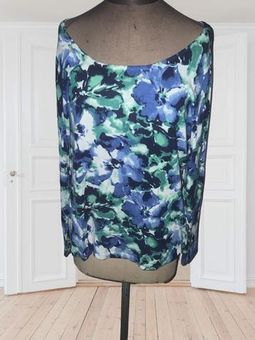 Trui maat 48 beschikbaar voor biedingen