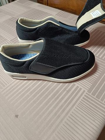 Nieuwe  schoenen maar te klein voor mij beschikbaar voor biedingen