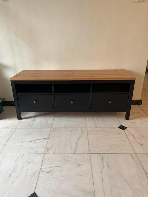 Ikea Hemnes TV-bench, Huis en Inrichting, Kasten |Televisiemeubels, Zo goed als nieuw, Ophalen