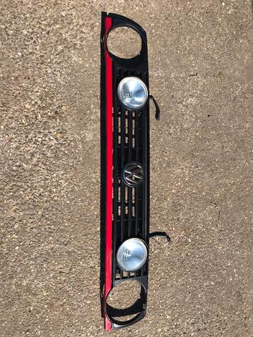 Grille Golf 2 met Hella schijnwerpers & VW logo beschikbaar voor biedingen